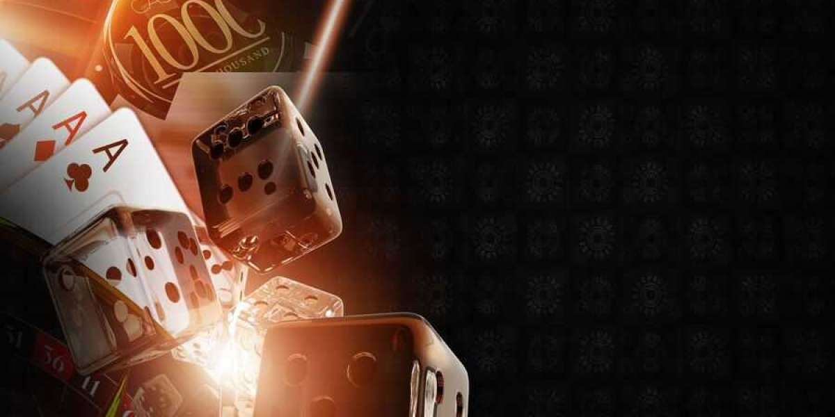 Virtual High Rollers: Dive into the World of Online Casinos!