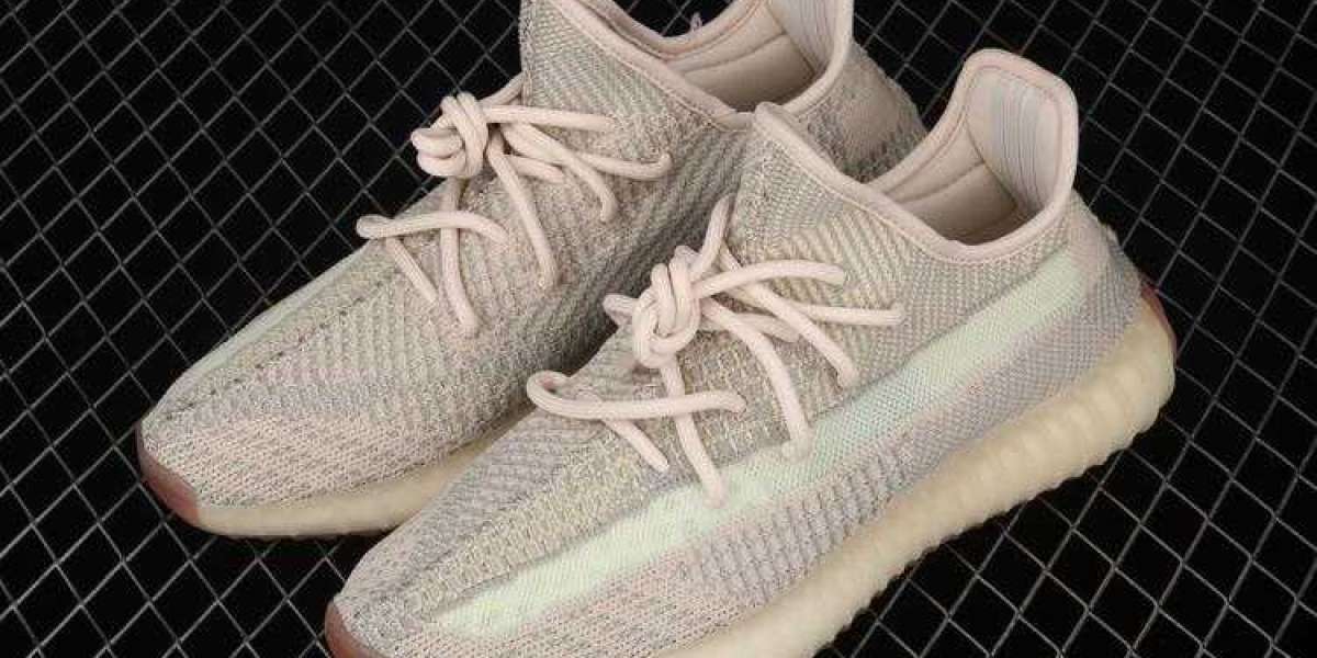 愛迪達 Yeezy：潮流與舒適的完美結合